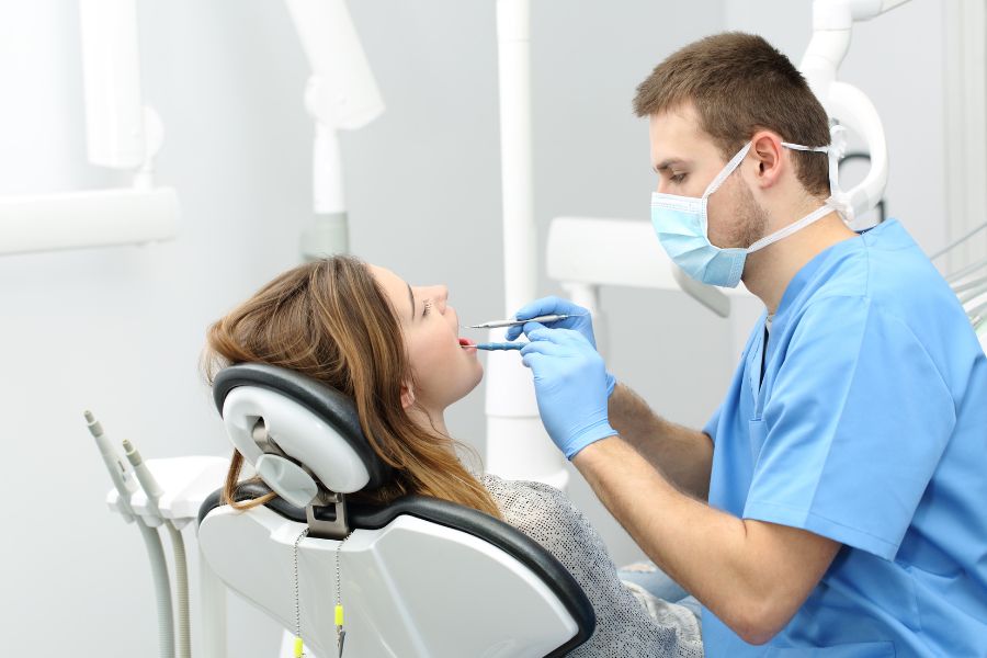 רופאי שיניים - טיפול בדלקות שיניים